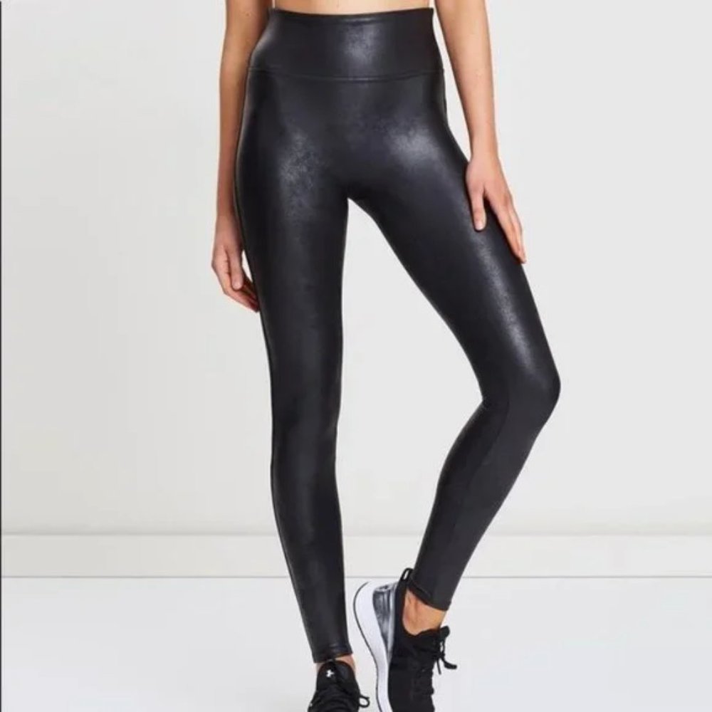 SPANX Leggings Sz M Faux Leather Black - Picture 3 of 17